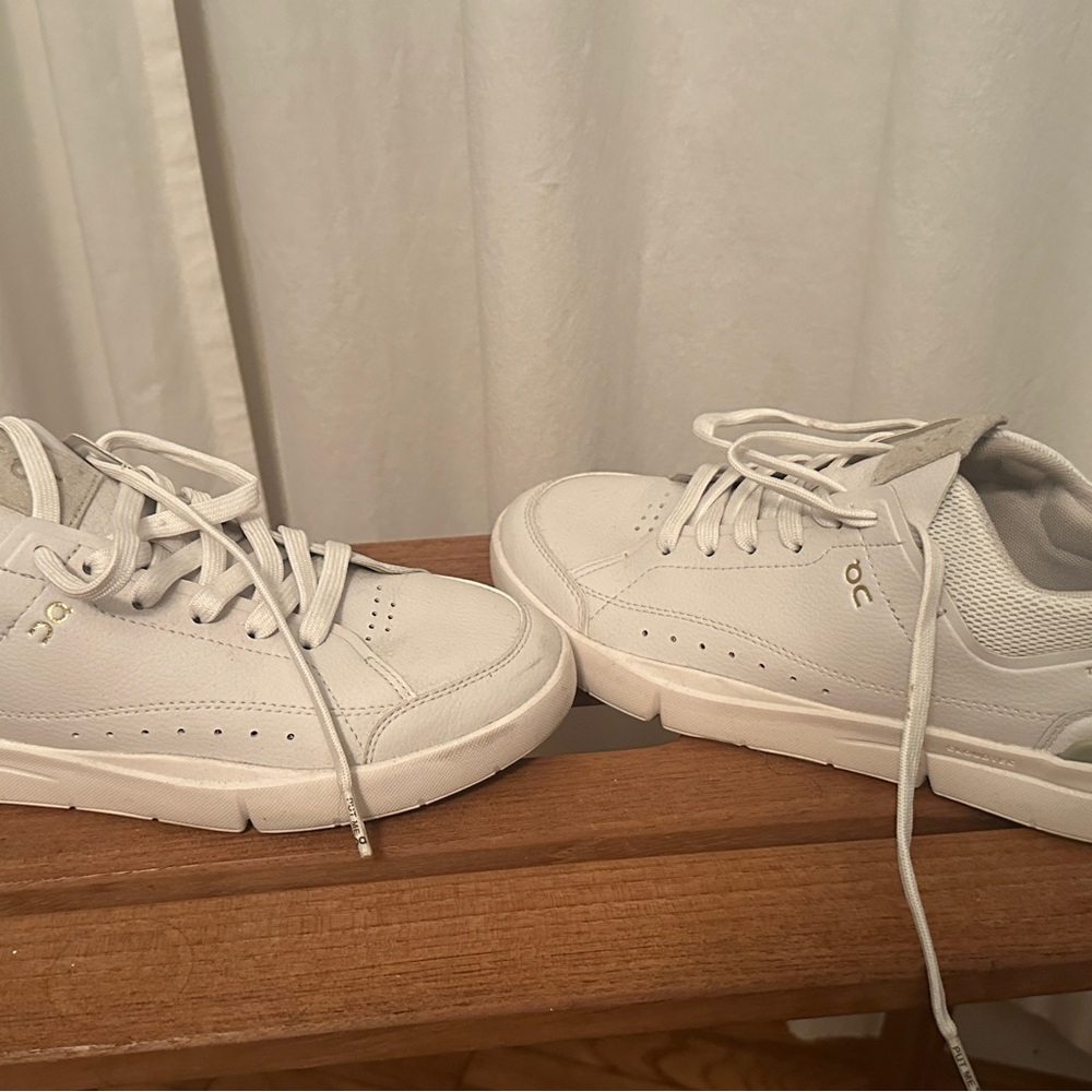 On Running Court Shoes-White Athletic Sneakers with Gum Outsole. Worn twice. - Picture 5 of 5